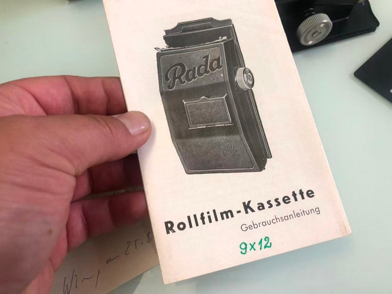 [Product=Film Back][Brand=Rada][Model=Rollfilm-Kassette][Date=20250919][MD5=fb34bfceb01b252d9bf589f25e738ea2].jpg
