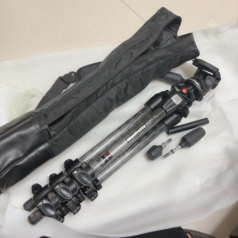 [Product=Tripod][Brand=Manfrotto][Model=055CXPRO4][SN=F 0092373][Date=20250705][MD5=4a3e2c16f02a0621abc23b36a0c3d484].jpg