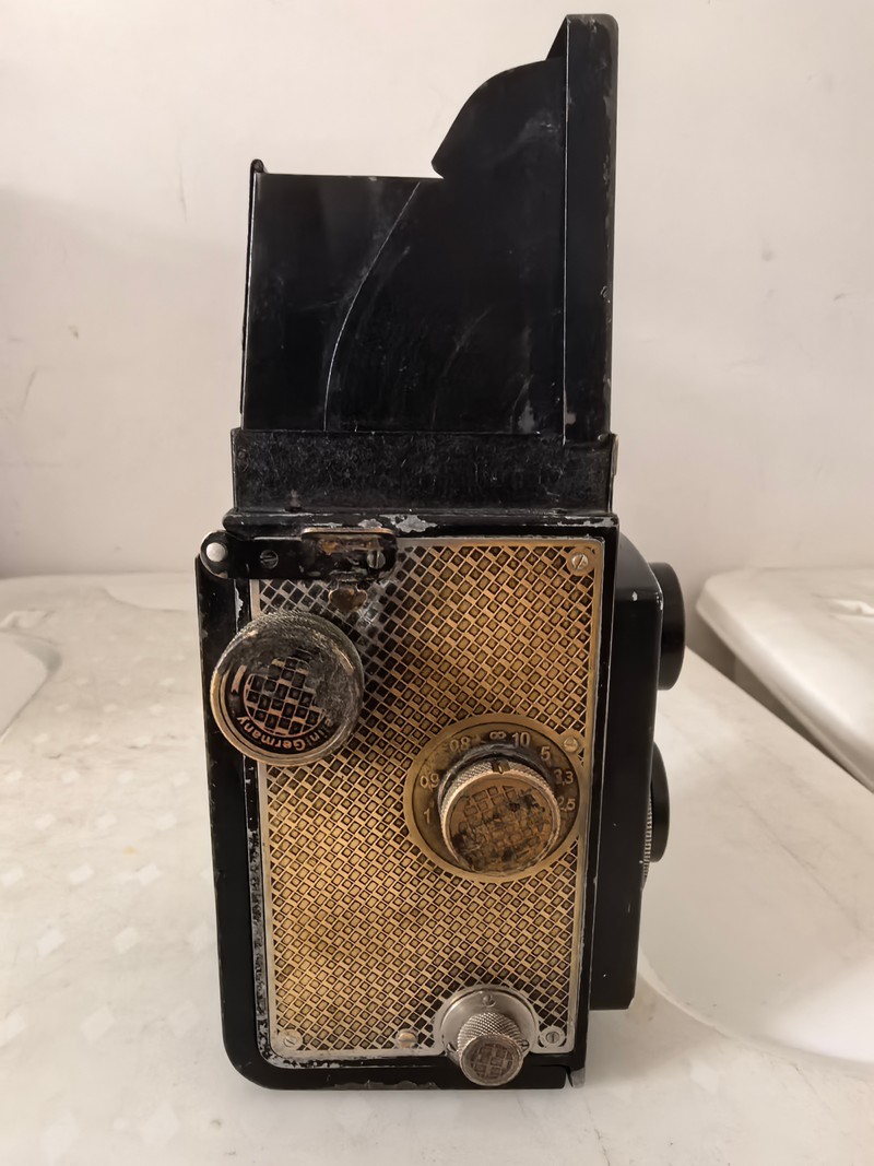 [Product=Camera][Brand=Rollei][Model=Rolleicord Art][Date=20250708][MD5=6c50dba2e286b07a99b9000afe5056ac].jpg