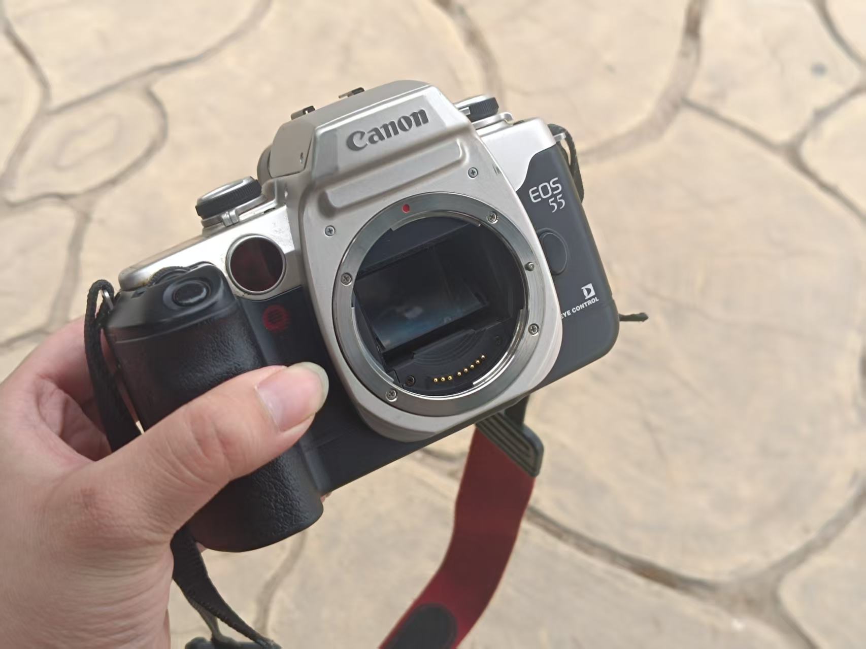 [Product=Camera][Brand=Canon][Model=EOS 55][SN=1560952][Date=20250708][MD5=8969a901b455b196fc1d74accfec334b].jpg