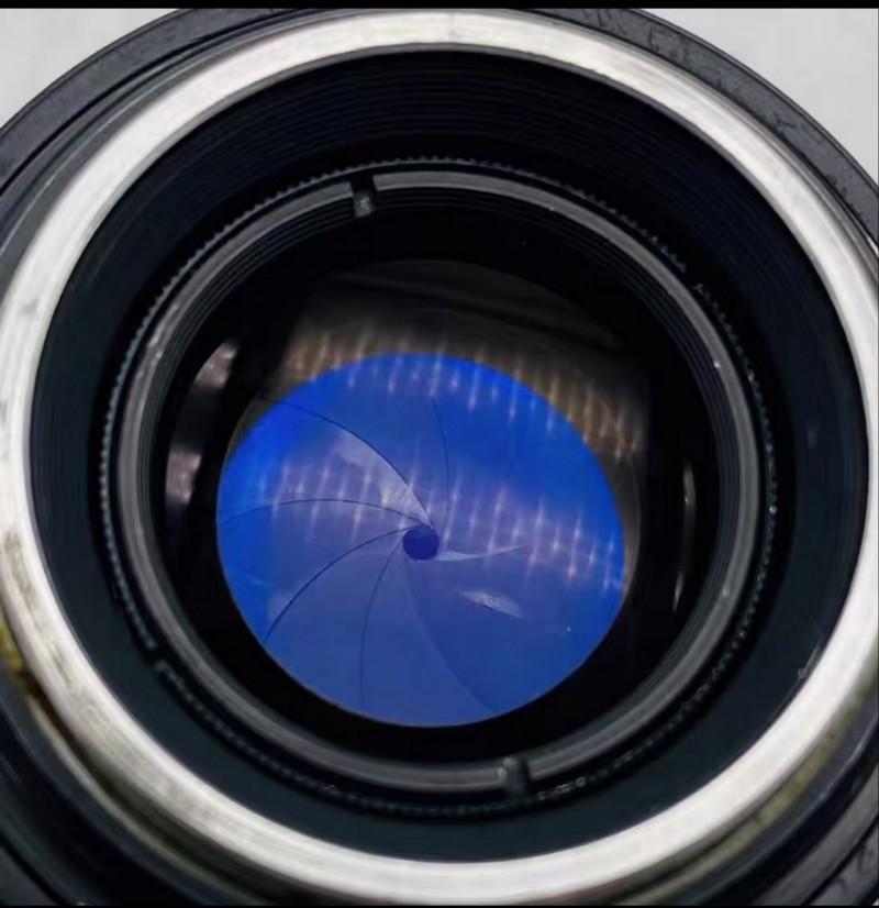 [Product=Lens][Brand=KMZ][Model=ЮПИТЕР-8 50mm F2][FocalLength=50][MaxAPT=2][Mount=L39][SN=0251534][Frame=135][Date=20250711][MD5=5fbe819960faa253e779179a4e8f5bde].jpg