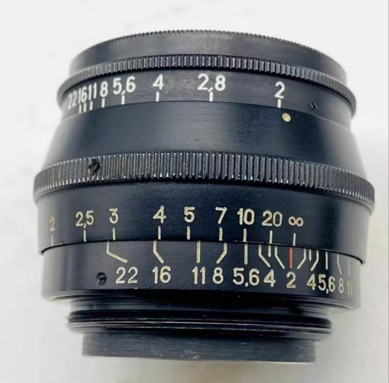 [Product=Lens][Brand=KMZ][Model=ЮПИТЕР-8 50mm F2][FocalLength=50][MaxAPT=2][Mount=L39][SN=0251534][Frame=135][Date=20250711][MD5=bb8fb55b9d095aee9e665e2369986f92].jpg
