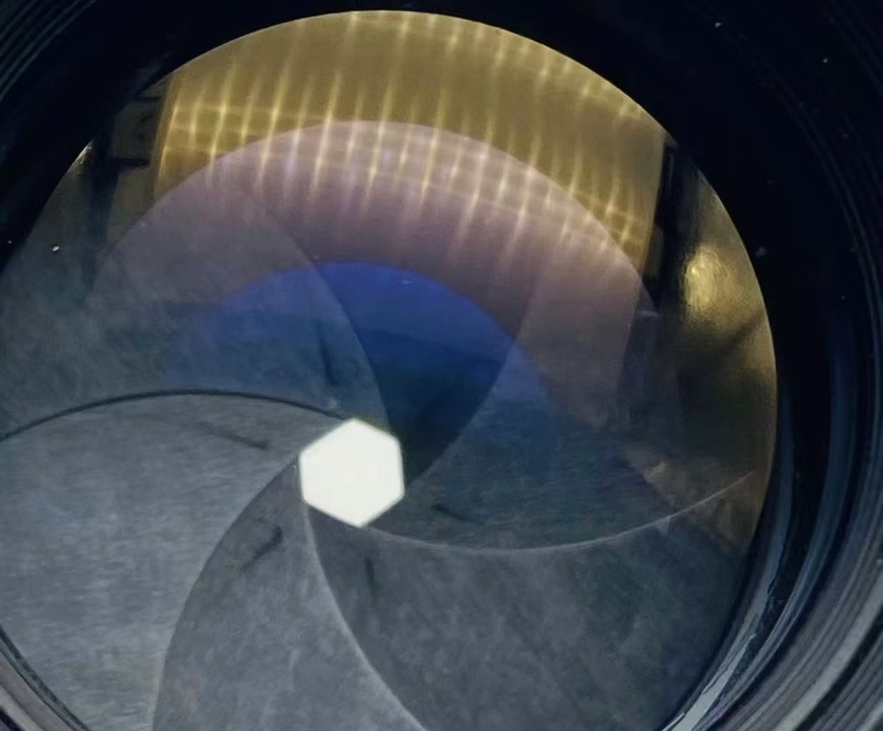 [Product=Lens][Brand=ZENIT][Model=MC HELIOS-44M-5 58mm F2][FocalLength=58][MaxAPT=2][Mount=M42][SN=9161022][Frame=135][Date=20241123][MD5=087e0675f4c10e4d0a408b2e2ed9776e].jpg