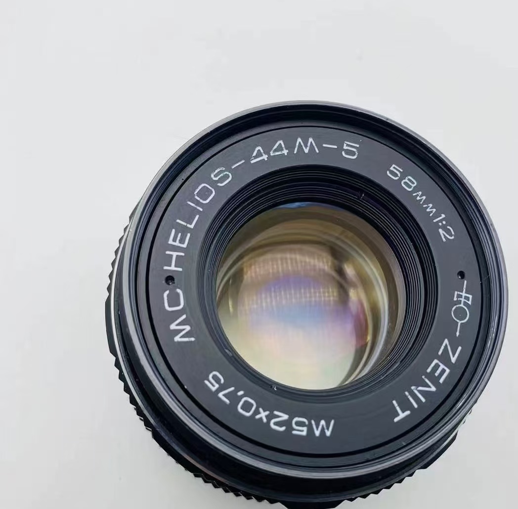[Product=Lens][Brand=ZENIT][Model=MC HELIOS-44M-5 58mm F2][FocalLength=58][MaxAPT=2][Mount=M42][SN=9161022][Frame=135][Date=20241123][MD5=b7944850395f1a032dcf21371e9bb9f5].jpg