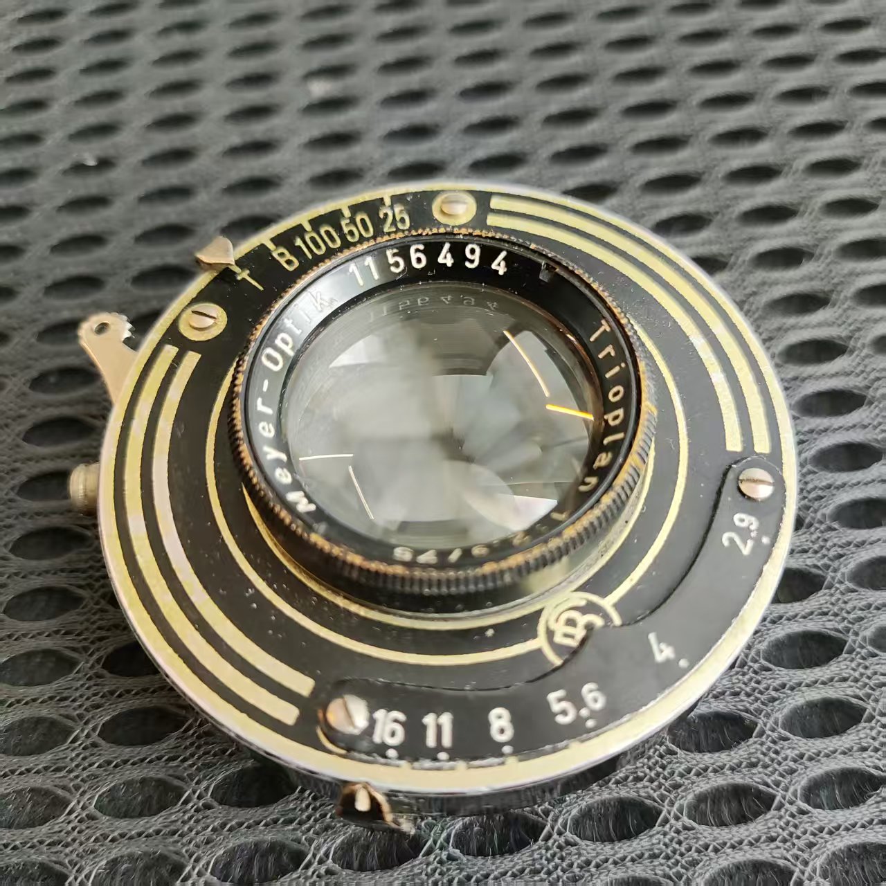 [Product=Lens][Brand=Mayer-Optik][Model=Trioplan 75mm F2.9][FocalLength=75][MaxAPT=2.9][SN=1156494][Date=20260826][MD5=6e729c9a80dbd4d4016cebd7484201e4].jpg