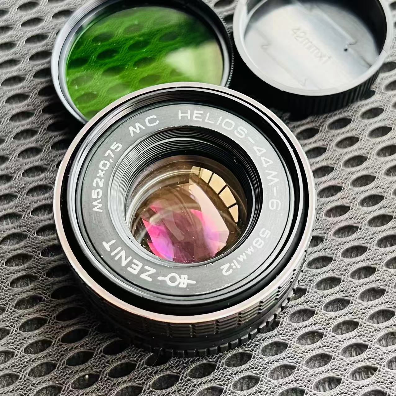 [Product=Lens][Brand=ZENIT][Model=MC HELIOS-44M-6][FocalLength=58][MaxAPT=2][Mount=M42][SN=97061295][Frame=135][Date=20260826][MD5=c9f2c41ae96e726f29cd43927cc5998a].jpg