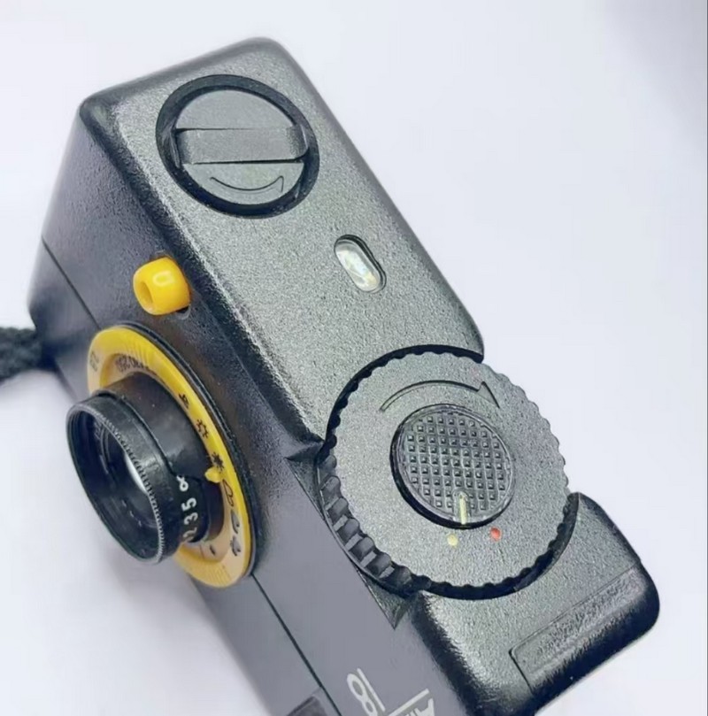 [Product=Camera][Brand=Belomo][Model=АГАТ 18K][Date=20250831][MD5=914d098451c5b68197da00ee985f6f37].jpg