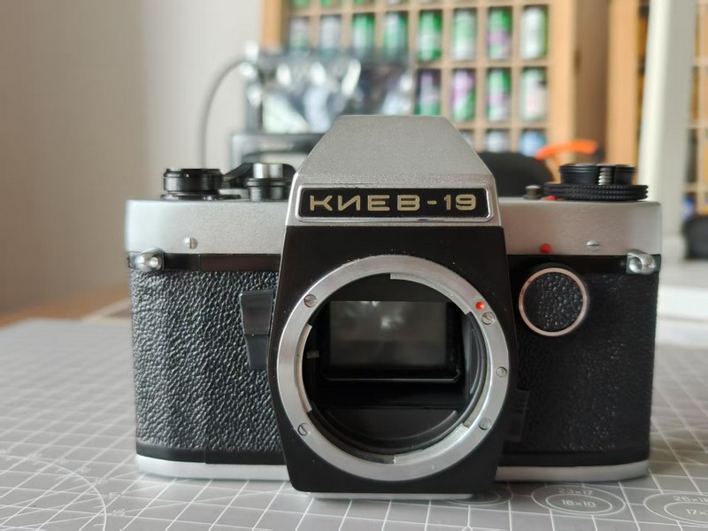 [Product=Camera][Brand=Keiv][Model=КИЕВ-19][SN=8916648][Date=20250831][MD5=c34f75a8ba8bec7a08c6e761ea245806].jpg