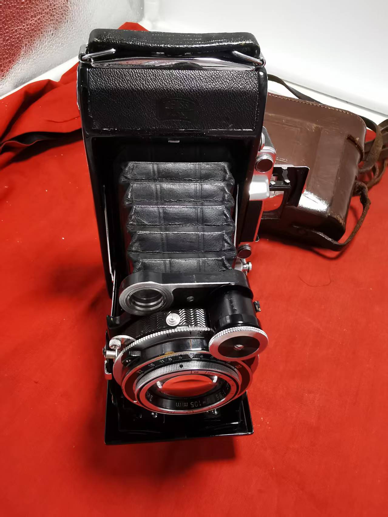 [Product=Camera][Brand=Zeiss Ikon][Model=531_2][Date=20250802][MD5=9f34ed412660f4c9f629f0111c1cc96b].jpg