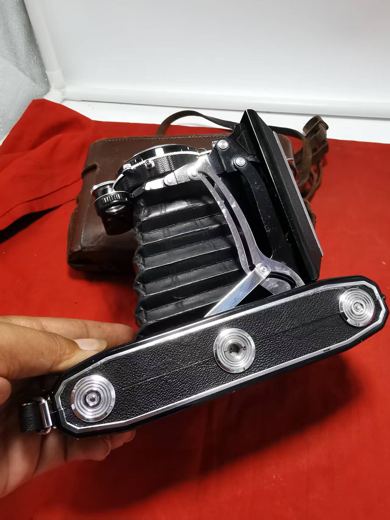 [Product=Camera][Brand=Zeiss Ikon][Model=531_2][Date=20250802][MD5=31a383e61542a336d7834265822fa985].jpg