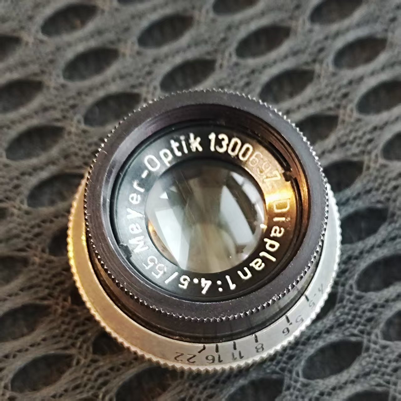 [Product=Lens][Brand=Meyer-Optik][Model=Diaplan][FocalLength=55][MaxAPT=4.5][SN=1300697][Date=20250808][MD5=e71365f983eeb908faf416eae6da4f00].jpg