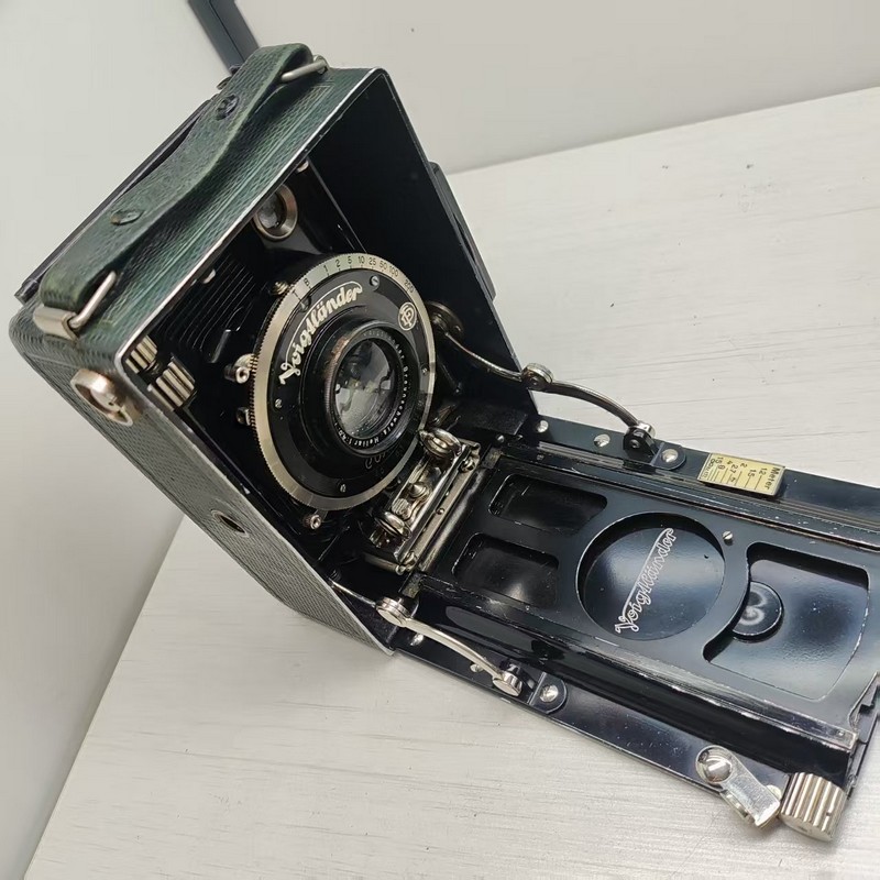[Product=Camera][Brand=Voigtländer][Date=20250809][MD5=18cd7c7adfb2155d2f3a06989209e9bd].jpg