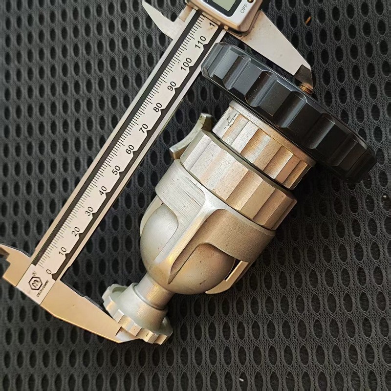 [Product=Tripod Head][Brand=Linhof][Date=20250821][MD5=74e179ff03e62f6bba1eaa94239c59a0].jpg