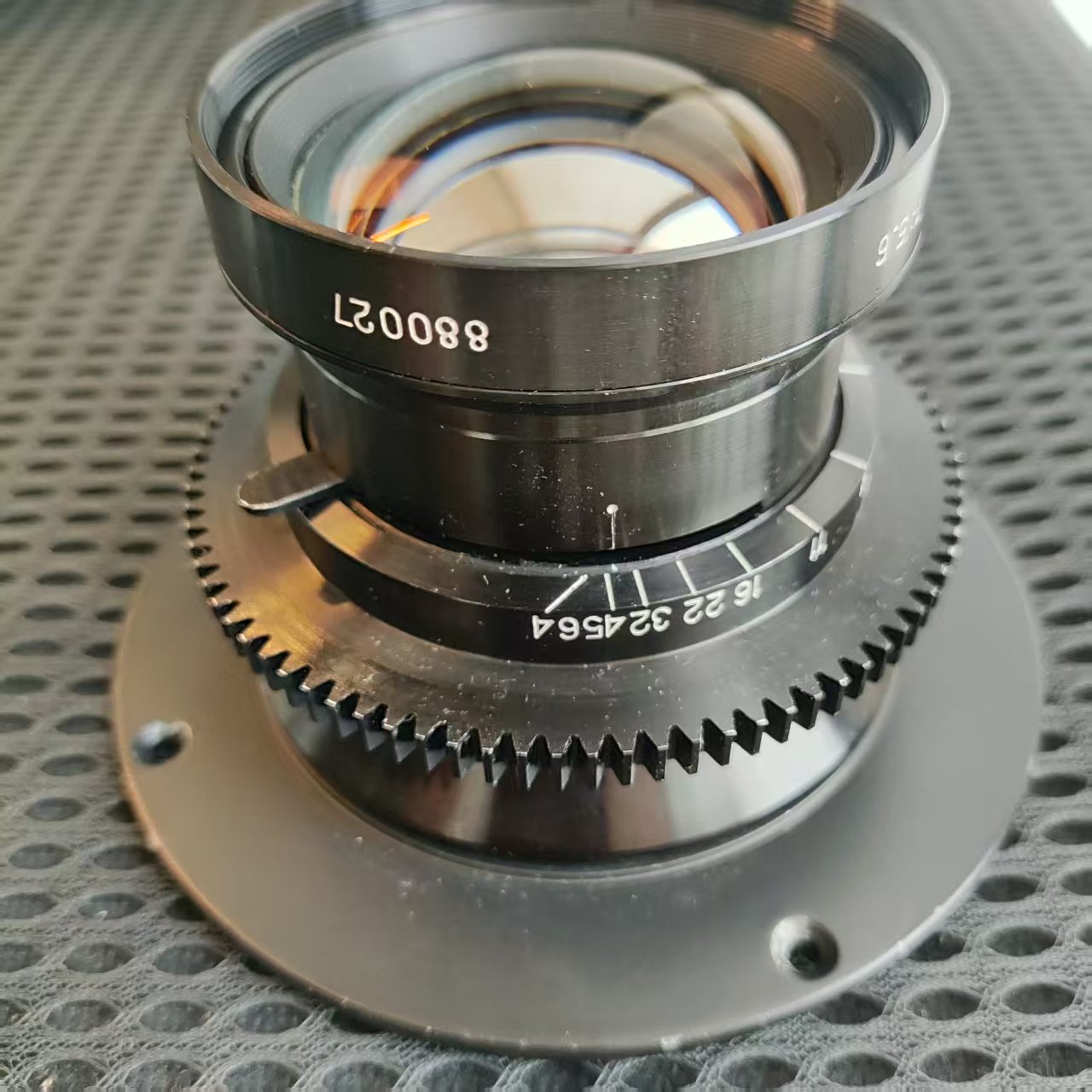 [Product=Lens][Brand=ЛОМО][Model=РФ-240][FocalLength=240][MaxAPT=5.6][SN=880027][Date=20250821][MD5=ddde3e6f2a6a914ac58e6e747b12c325].jpg