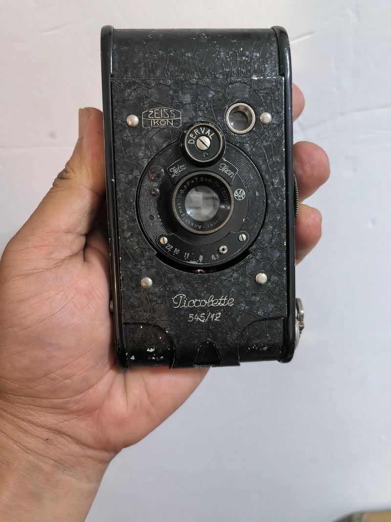 [Product=Camera][Brand=Zeiss Ikon][Model=Piccolette 545_12][Date=20250821][MD5=32b6a97d29b46ed6a330de87194bc3e1].jpg