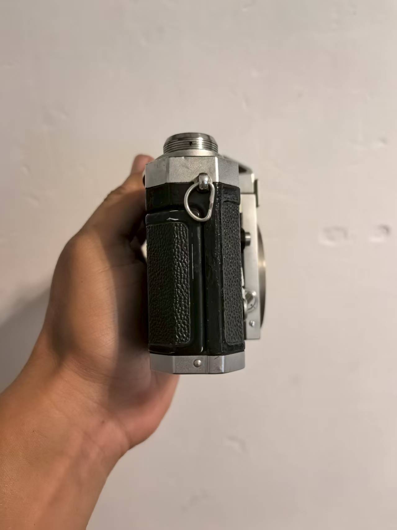 [Product=Camera][Brand=Nikon][Model=F][SN=6464582][Date=20250822][MD5=4aa0f8f8c7617f6a5cda416b372adc5c].jpg