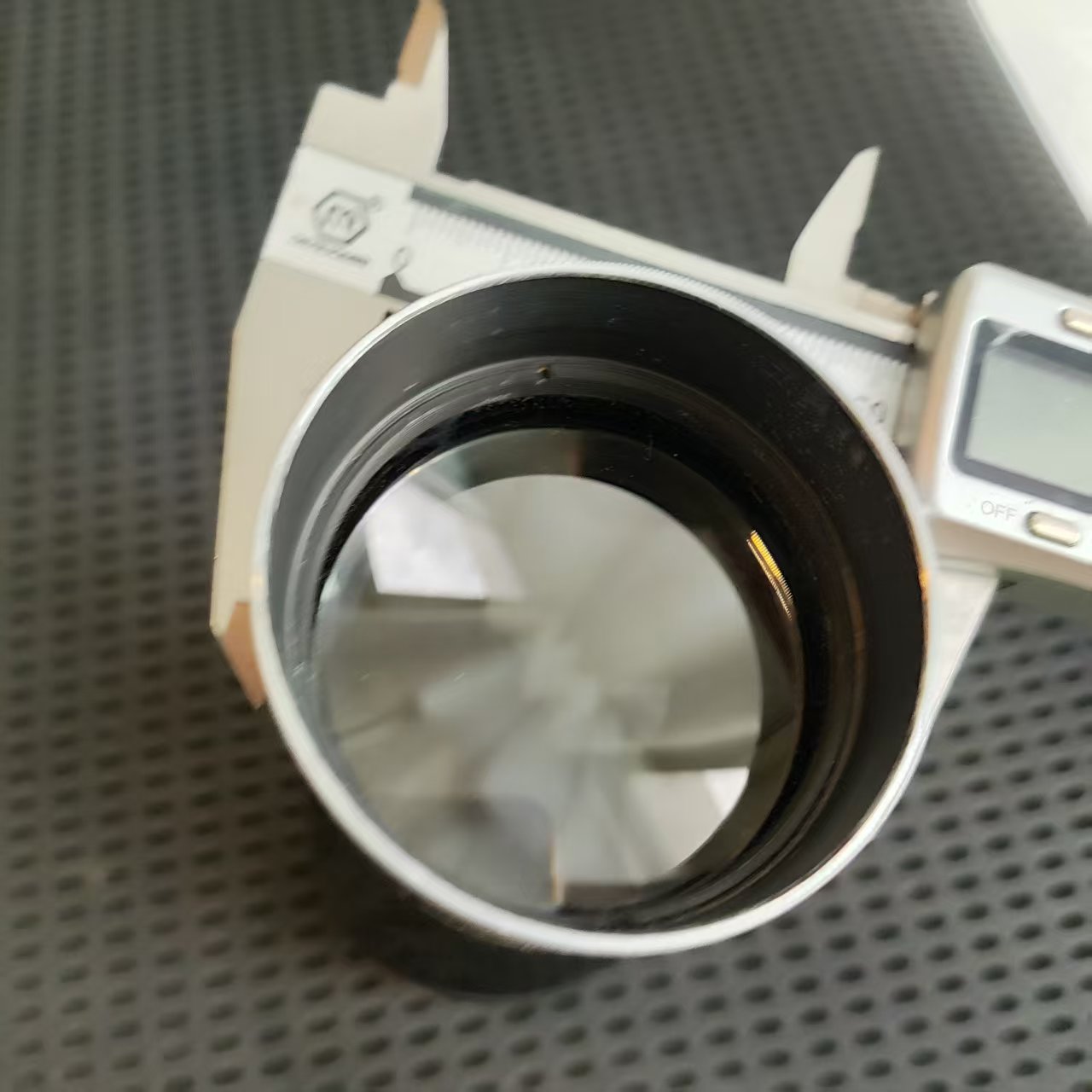[Product=Lens][Brand=Carl Zeiss Jena][Model=Kipronar 140mm F2.2][FocalLength=140][MaxAPT=2.2][SN=2865186][Date=20250822][MD5=d62e3d86f96792d2bbaeabed827aff01].jpg