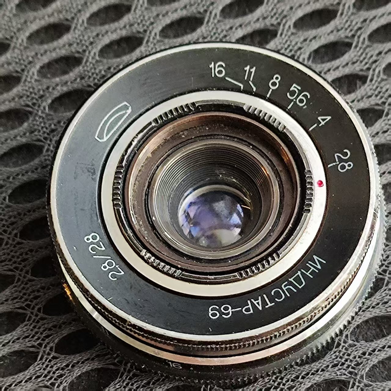 [Product=Lens][Brand=KMZ][Model=ИНДУСТАР-69][FocalLength=28][MaxAPT=2.8][Mount=M39][Frame=Half 135][Date=20250824][MD5=467eb5d5105fbd126979b6a2000094a7].jpg