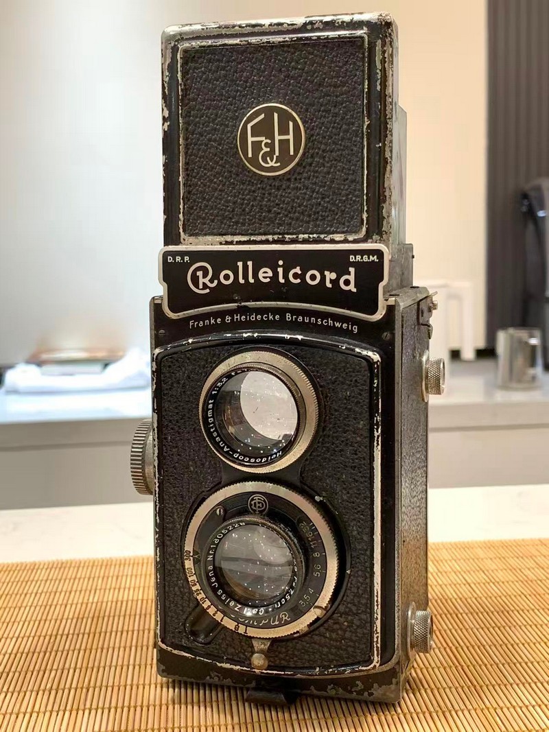 [Product=Camera][Brand=Rollei][Model=Rolleicord][Date=20250903][MD5=2c72450639f146a4f869dcb2287f648a].jpg