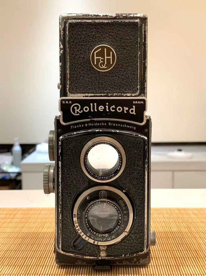 [Product=Camera][Brand=Rollei][Model=Rolleicord][Date=20250903][MD5=c0003573d2a0e8245537e4f4a03abf10].jpg