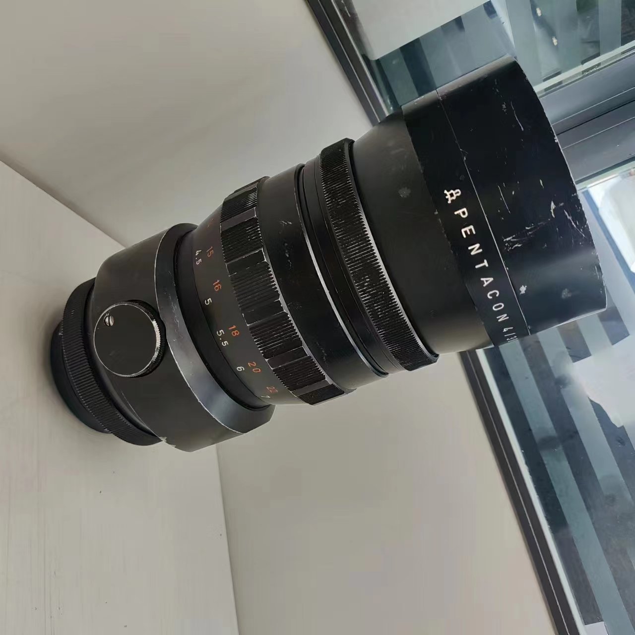 [Product=Lens][Brand=PENTACON][Model=300mm F4][FocalLength=300][MaxAPT=4][Mount=P6][Frame=120][Date=20241227][MD5=456ae1a40063bd45fc618ff9041dd95b].jpg