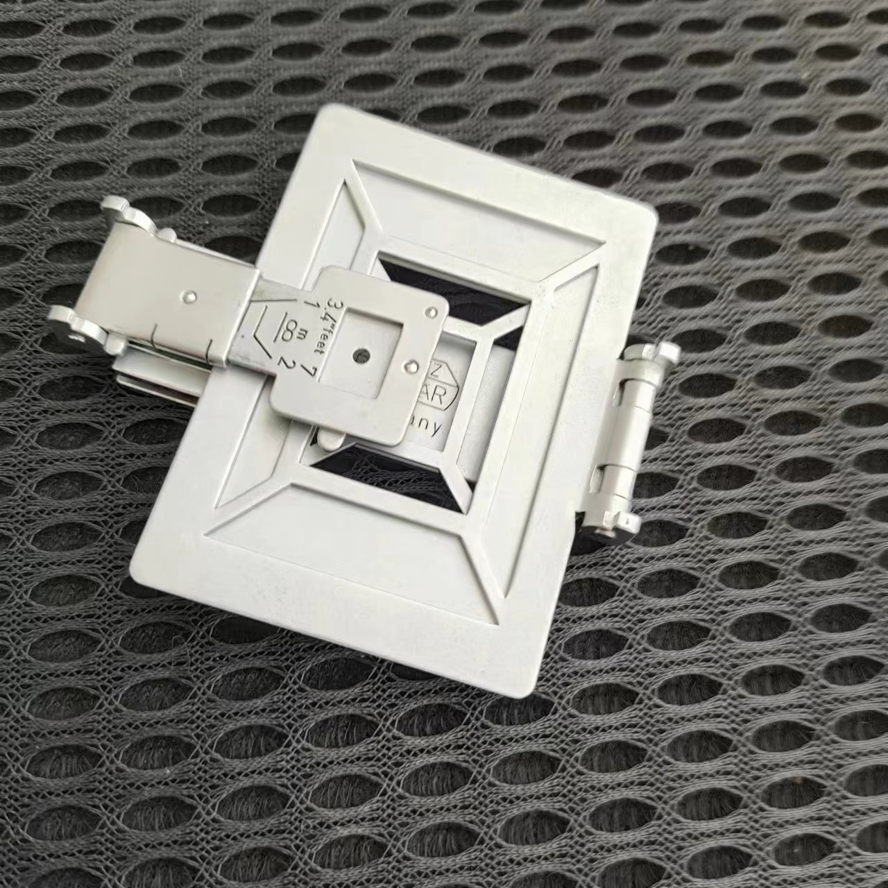 [Product=View Finder][Brand=E.LEITZ WETZLAR][Date=20241228][MD5=4a225360abaa329deaee3c92462277a5].jpg