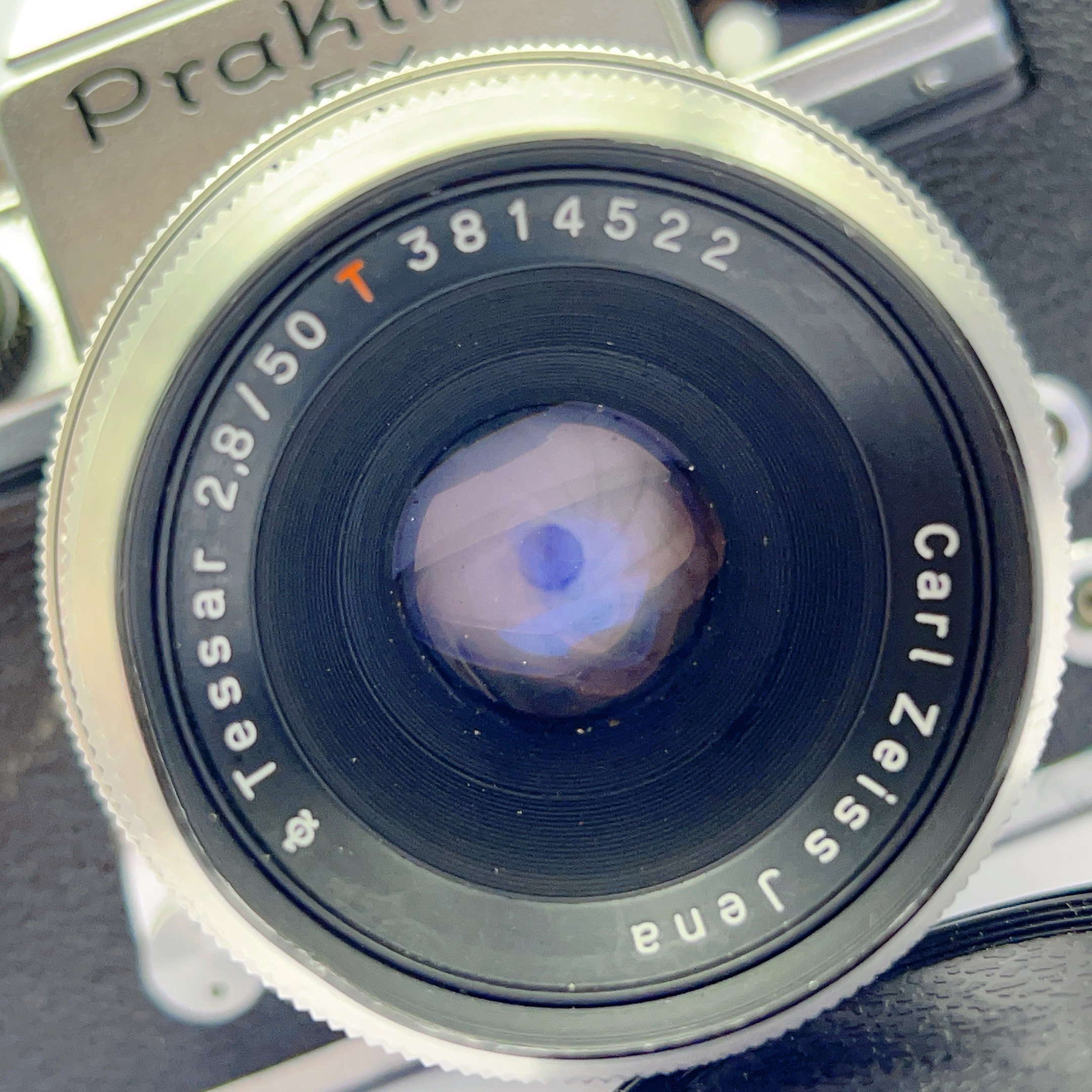 [Product=Camera][Brand=Kamera-Werke Niedersedlitz (KW)][Model=Praktina FX][Date=20250104][MD5=aedaebbc5ecfa8dc11a6e5c90fc045b1].jpg