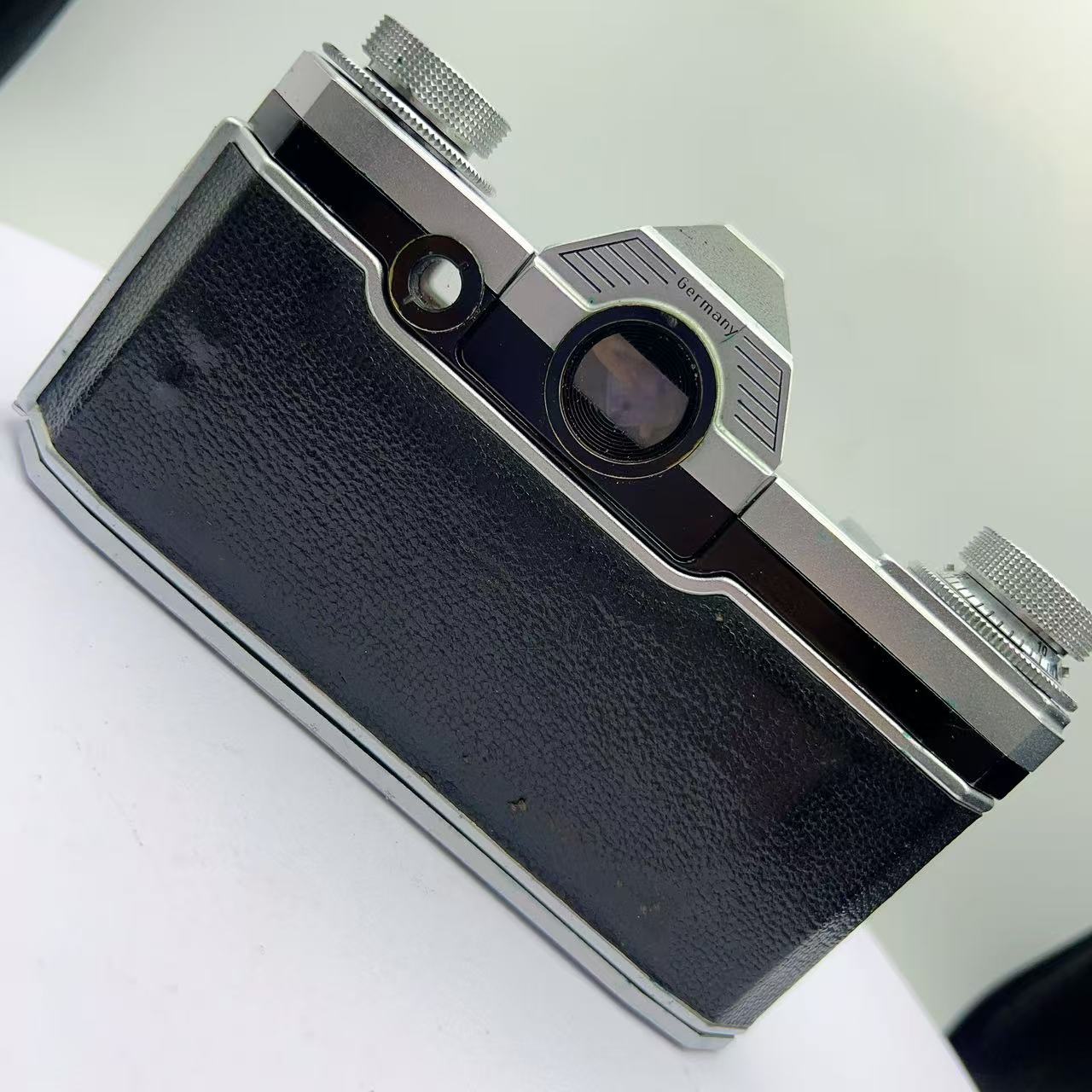 [Product=Camera][Brand=Kamera-Werke Niedersedlitz (KW)][Model=Praktina FX][Date=20250104][MD5=ee2751b221ae0f53469ebf74b6862d4a].jpg