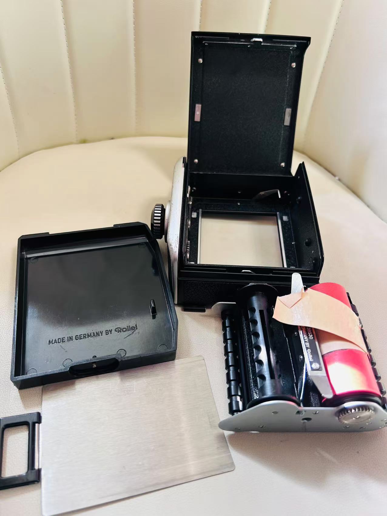 [Product=Film Back][Brand=Rollei][SN=39530][Date=20250105][MD5=36862002e5d09e7b3cc2bd1273575f05].jpg