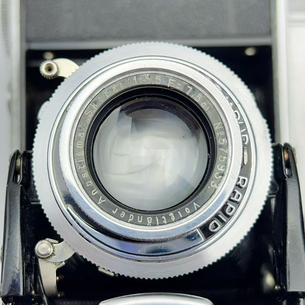 [Product=Camera][Brand=Voigtlander][Model=Bessa][Date=20250206][MD5=58510e916ac2fde1f7b5ae7c7251020d].jpg