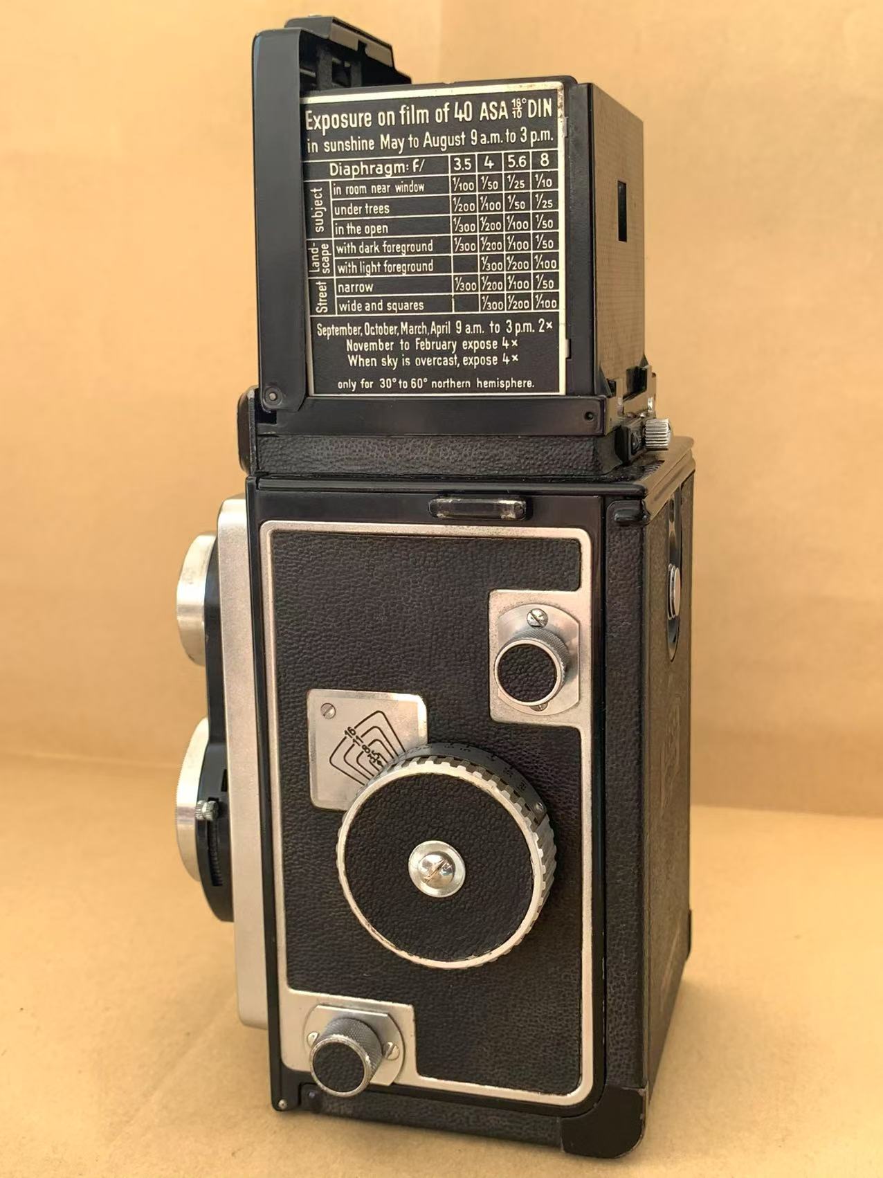 [Product=Camera][Brand=Zeiss Ikon][Model=IKOFLEX][SN=735808][Date=20250209][MD5=db7b3db032ab0cc029952078f58d8759].jpg