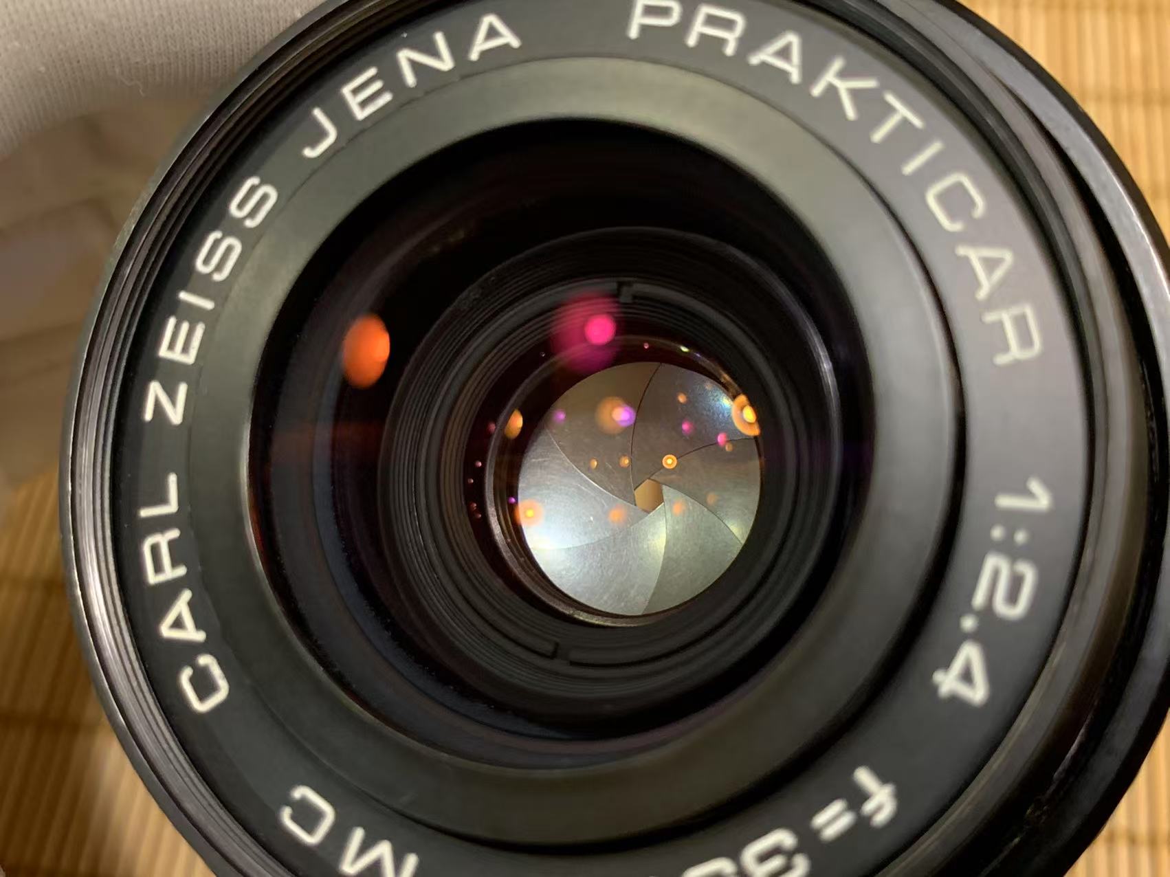 [Product=Lens ][Brand=Carl Zeiss Jena][Model=PRAKTICAR 35mm F2.4 MC][FocalLength=35][MaxAPT=2.4][Mount=PB][SN=3439][Frame=135][Date=20250227][MD5=2bf5650228654a5aeb4dcb730e9bcea6].jpg