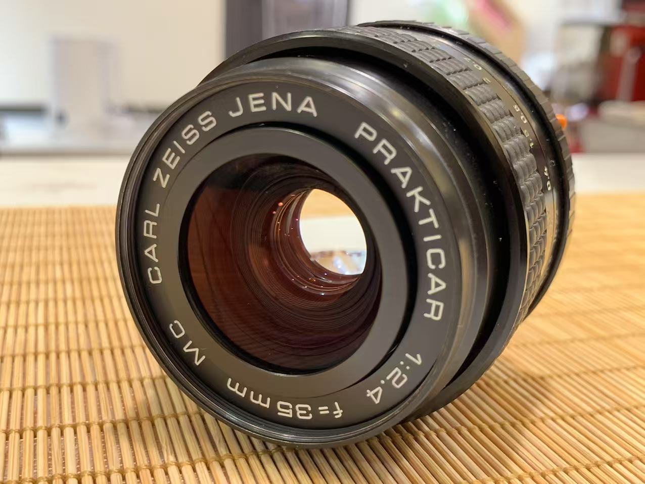 [Product=Lens ][Brand=Carl Zeiss Jena][Model=PRAKTICAR 35mm F2.4 MC][FocalLength=35][MaxAPT=2.4][Mount=PB][SN=3439][Frame=135][Date=20250227][MD5=20b72245a674752d83f8fdbbf64193f0].jpg