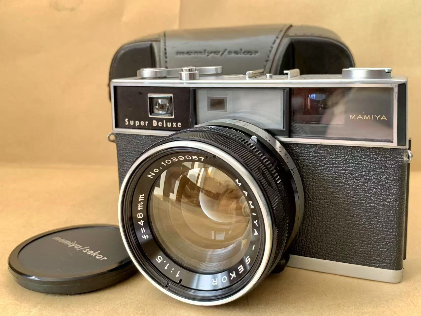 [Product=Camera][Brand=MAMIYA][Model=Super Deluxe][SN=1280204][Date=20250305][MD5=0780778195ebd7473ca7b2ac69dd2114].jpg