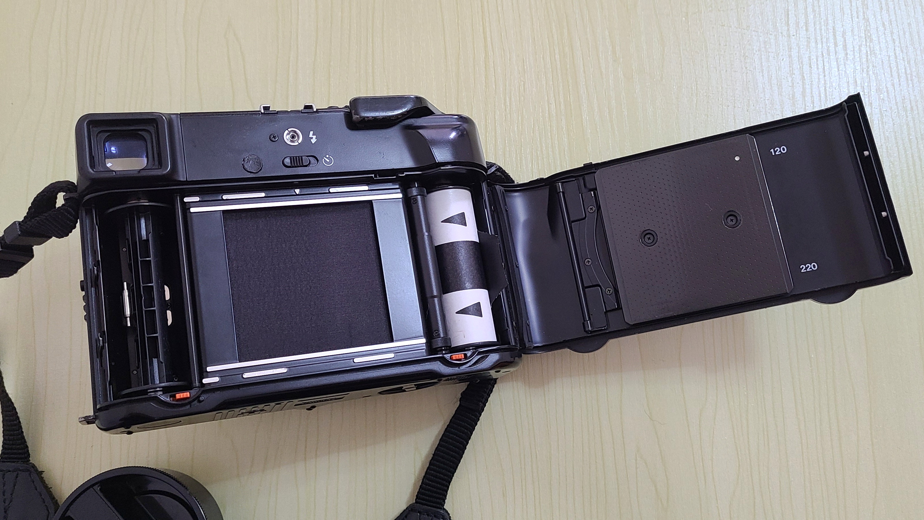 [Product=Camera][Brand=MAMIYA][Model=MAMIYA 6][SN=302842][Date=20250303][MD5=ff0701cdd1c1c33aa61bdee084a0d68c].jpg