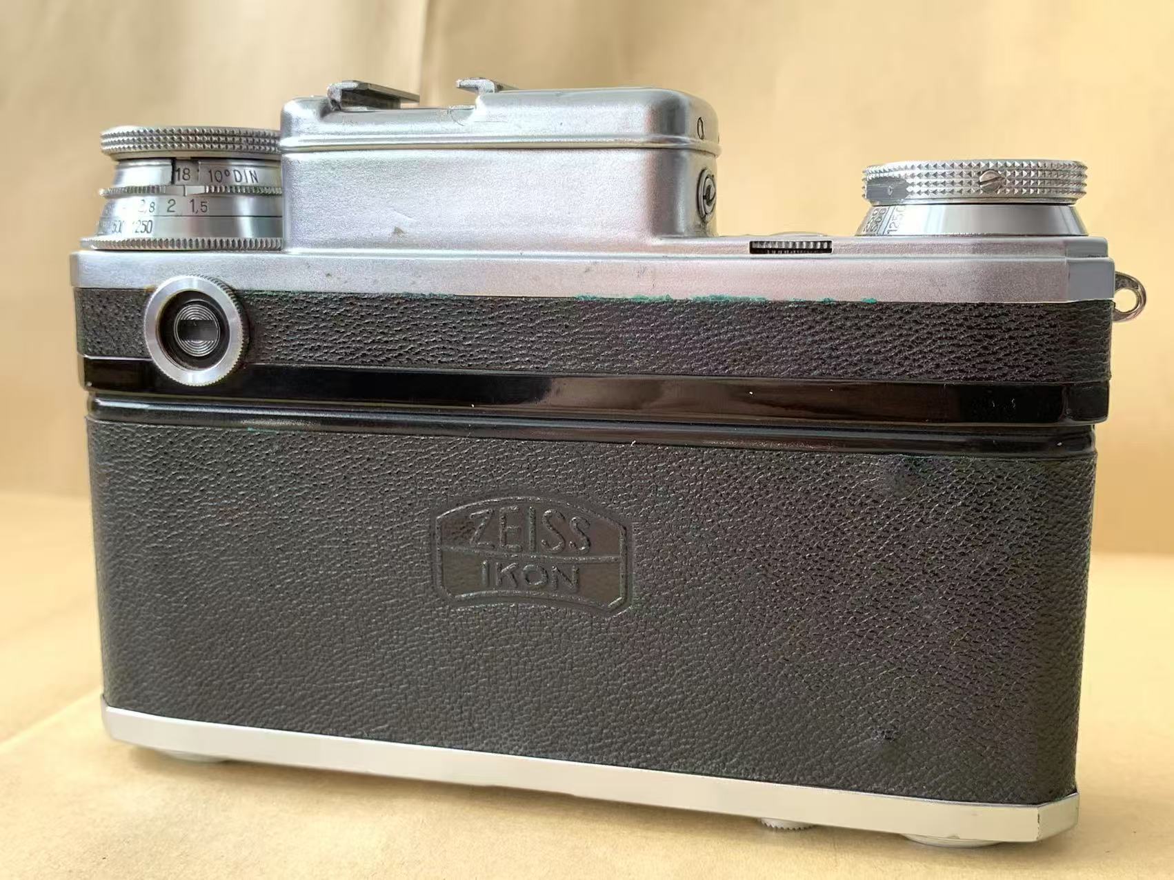 [Product=Camera][Brand=Zeiss Ikon][Model=Contax III][SN=H31104][Date=20250307][MD5=c86f2424c97ec543f4e2ef72ca7a164f].jpg